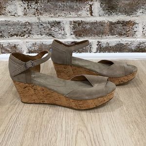 Toms Open Toe Wedges